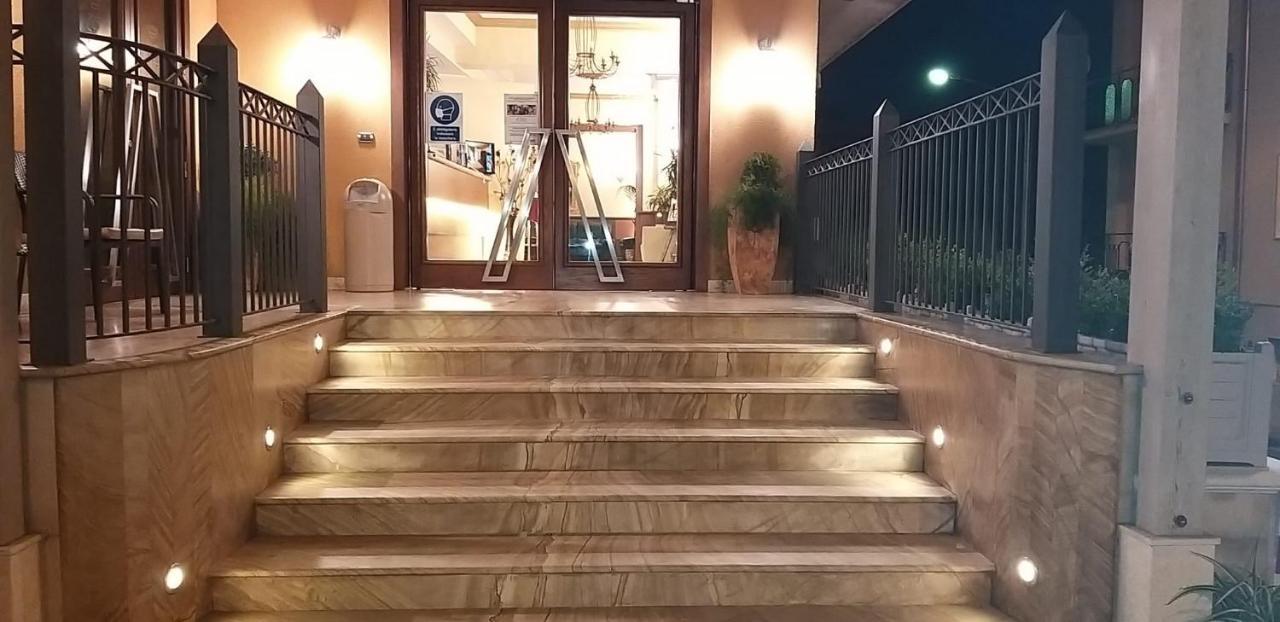 Hotel La Conca Villa San Giovanni Dış mekan fotoğraf