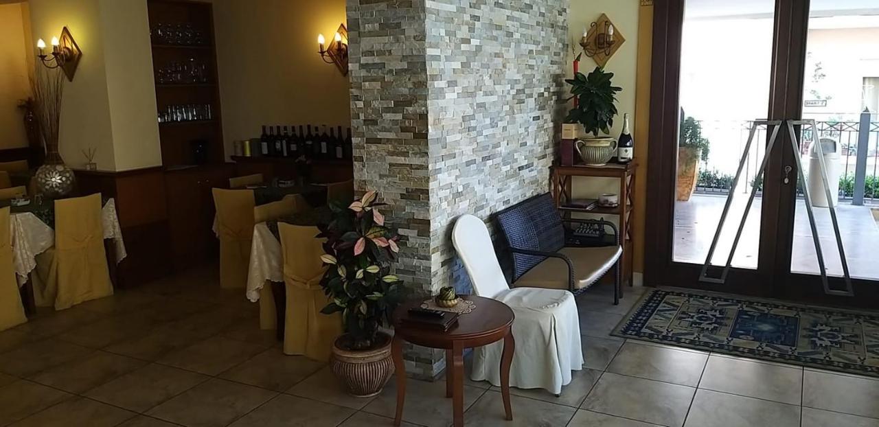 Hotel La Conca Villa San Giovanni Dış mekan fotoğraf