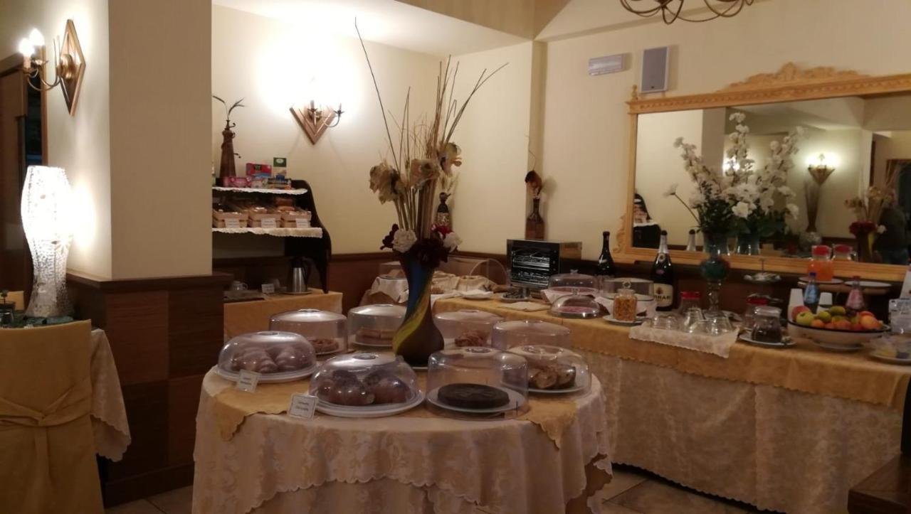 Hotel La Conca Villa San Giovanni Dış mekan fotoğraf